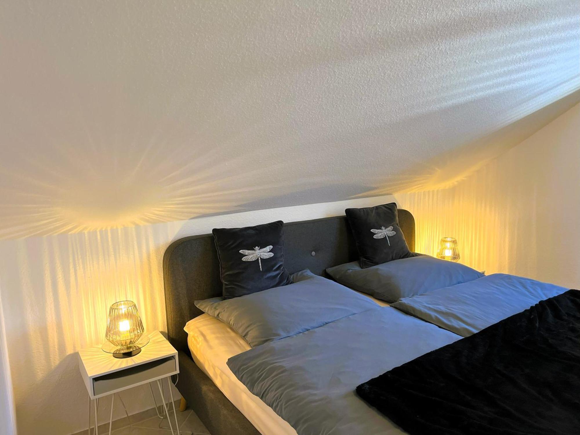 Zentrale Ferienwohnung Am Buhlschen Park In ダイデスハイム エクステリア 写真